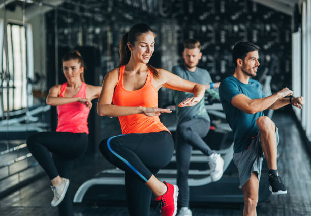 People exercising at the gym.